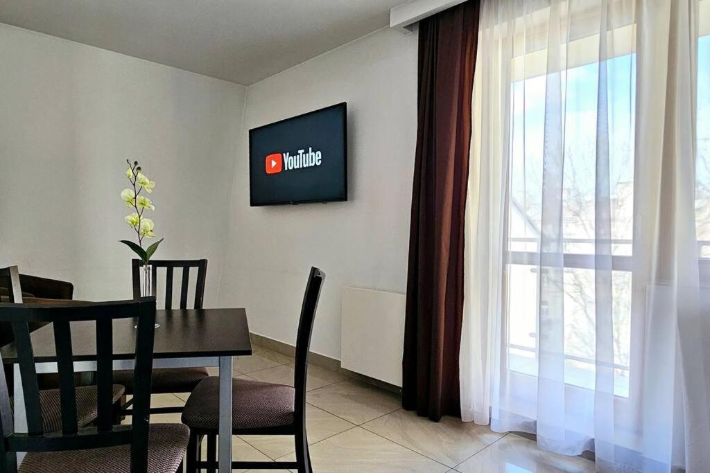 Apartament Quiet Apartment Krakow Bagian luar foto